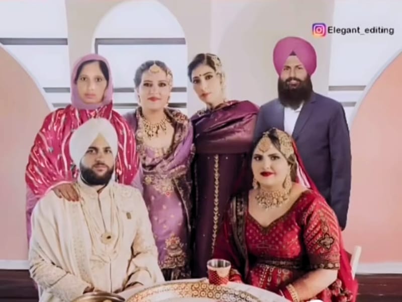 Karan Aujla Wedding Photo With Family