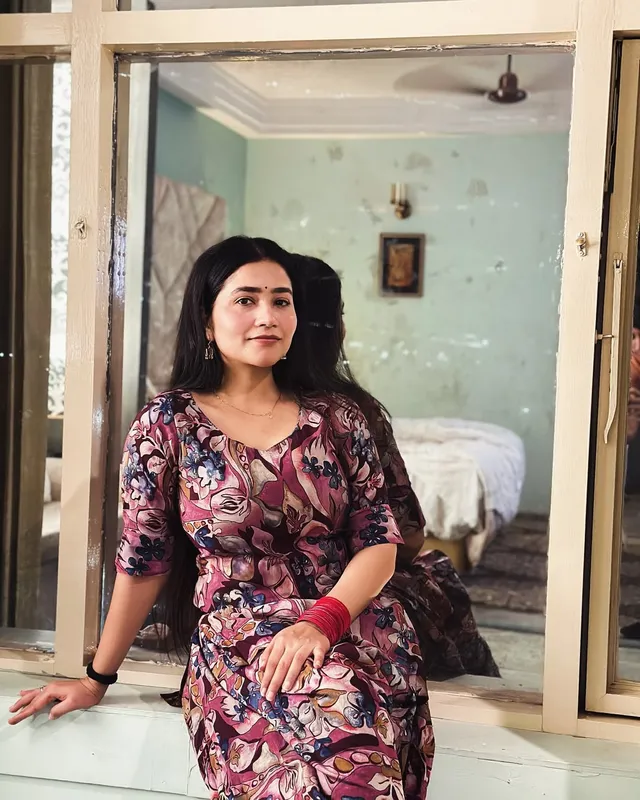 Aanchal Tiwari photos