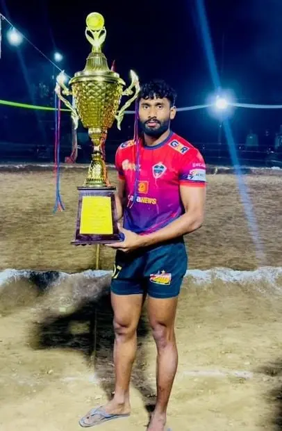 Brijesh Solanki With winning cup