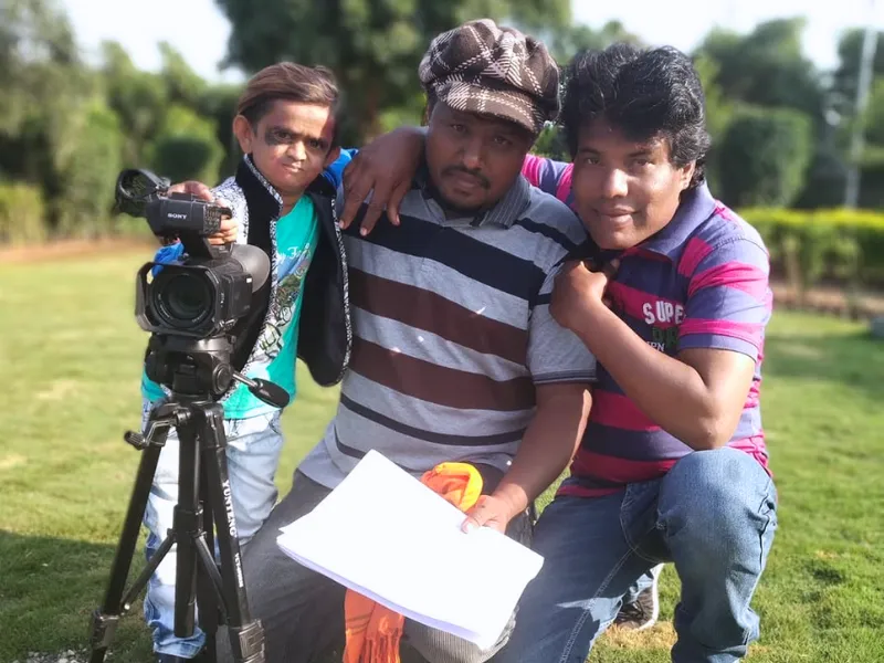KHANDESHI MOVIES Chotu Dada at shooting