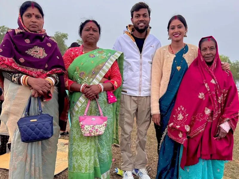Manoj Dey with family