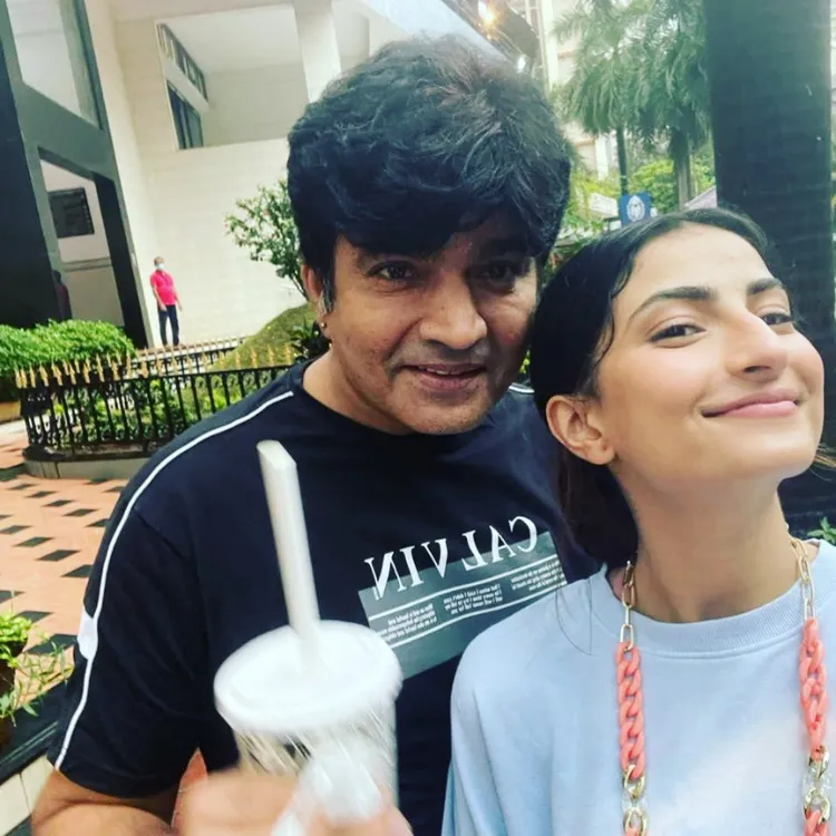 Raja Chaudhary with daughter Palak Tiwari