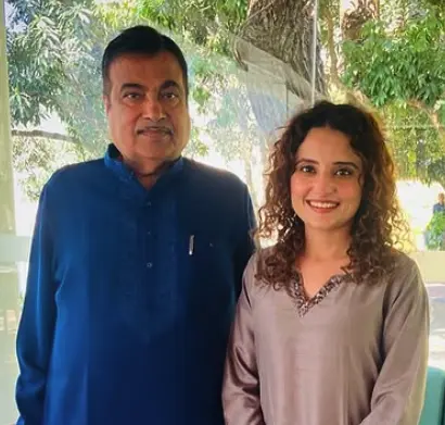 Shiva Choudhary with nitin gadkari