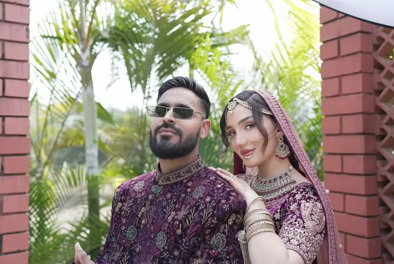 Swaalina wedding photo with amy way banta