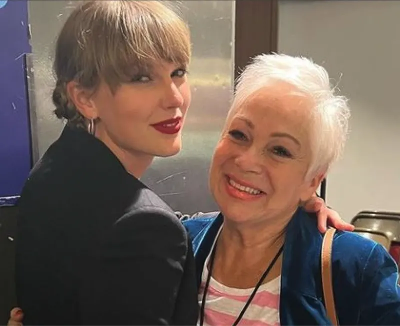 Taylor Swift and denise welch