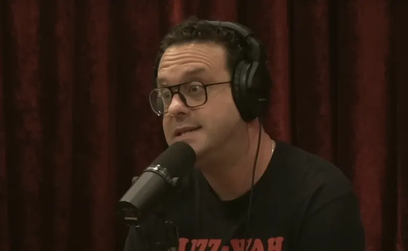 Joe DeRosa