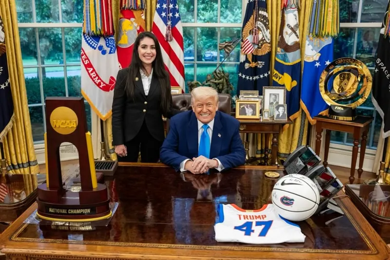 Anna Paulina Luna with trump