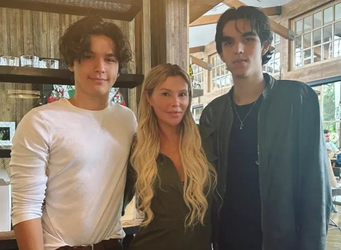 Brandi Glanville with son