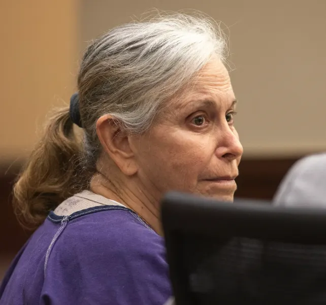 donna adelson in court
