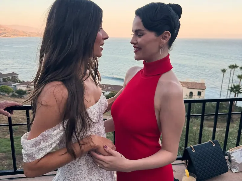 kristin batalucco and selena gomez