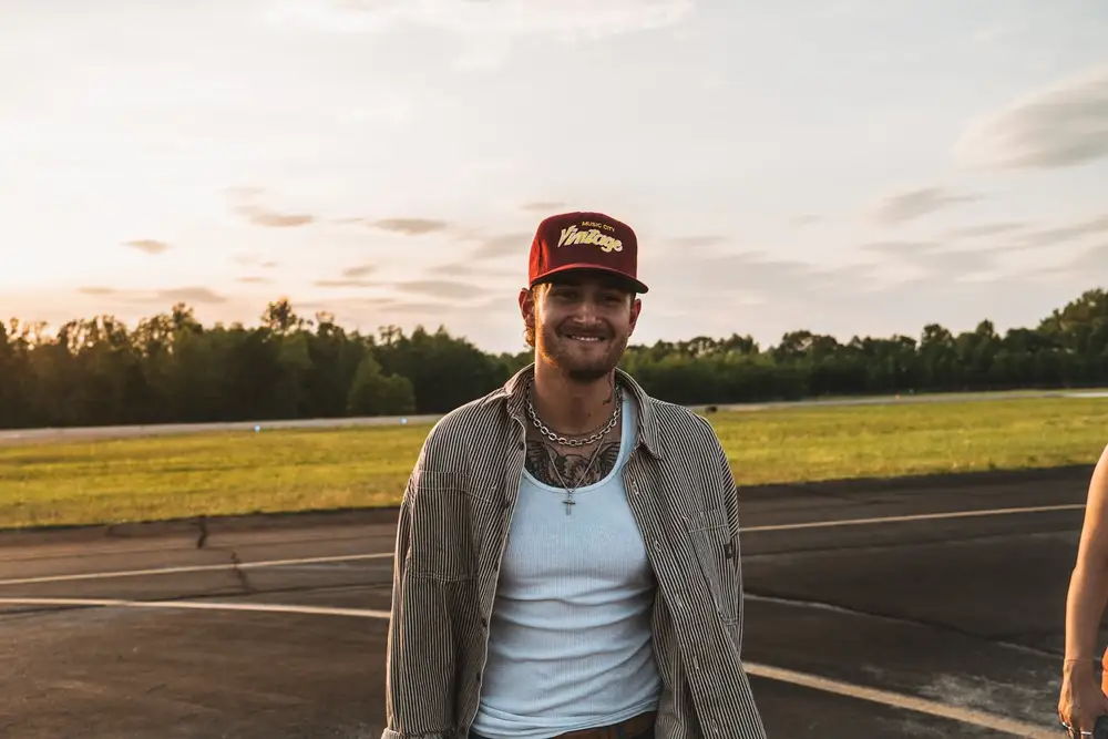 Austin Snell (Singer) - Early Life, Age, Family, Music, Bio 3 Austin Snell, 2025