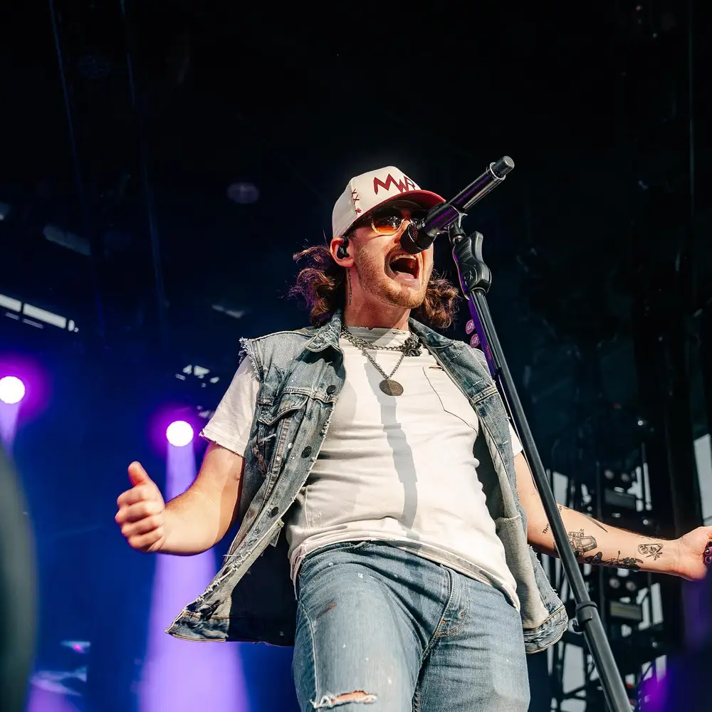 Austin Snell (Singer) - Early Life, Age, Family, Music, Bio 4 Austin Snell on Live show, 2023