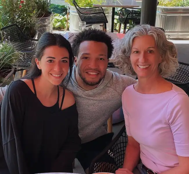 Ali Marks Brunson with husband Jalen Brunson and Mother Kathleen Marks