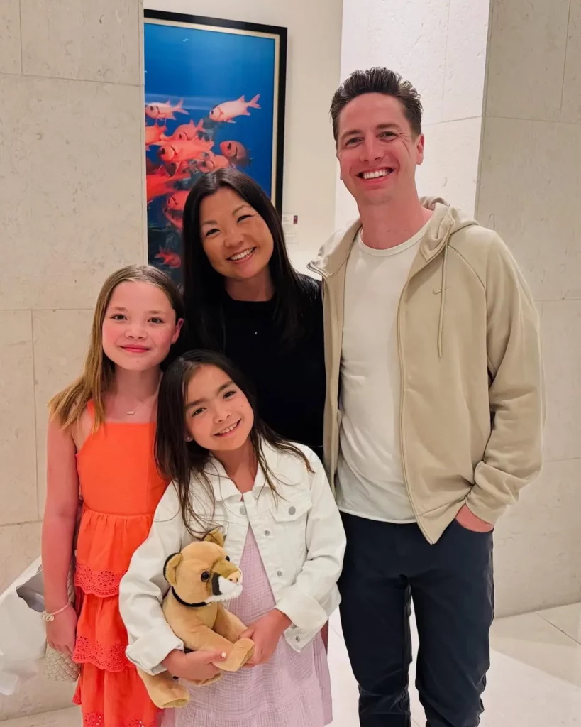 Tom Pelissero - Bio, Age, Height, Family 3 Tom Pelissero & Sara Pelissero with their daughters
